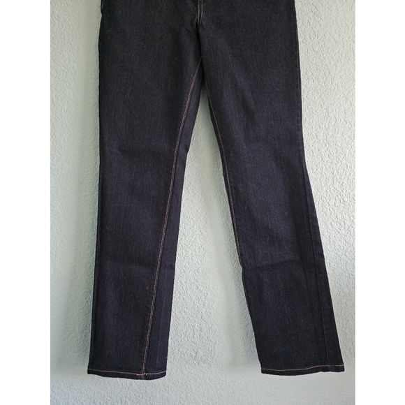 Old Navy (Petite) | Dark Wash Curvy Straight Leg Jeans - Picture 4 of 10